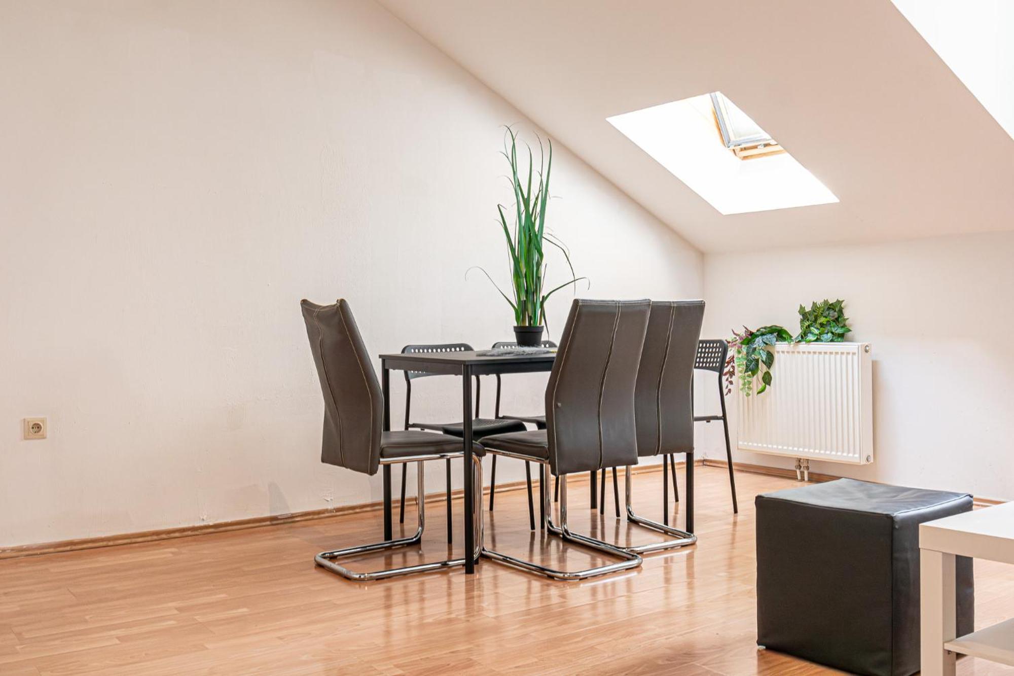 Cozy 1Br Apt Comfortable Design/@ Schoenbrunn เวียนนา ภายนอก รูปภาพ