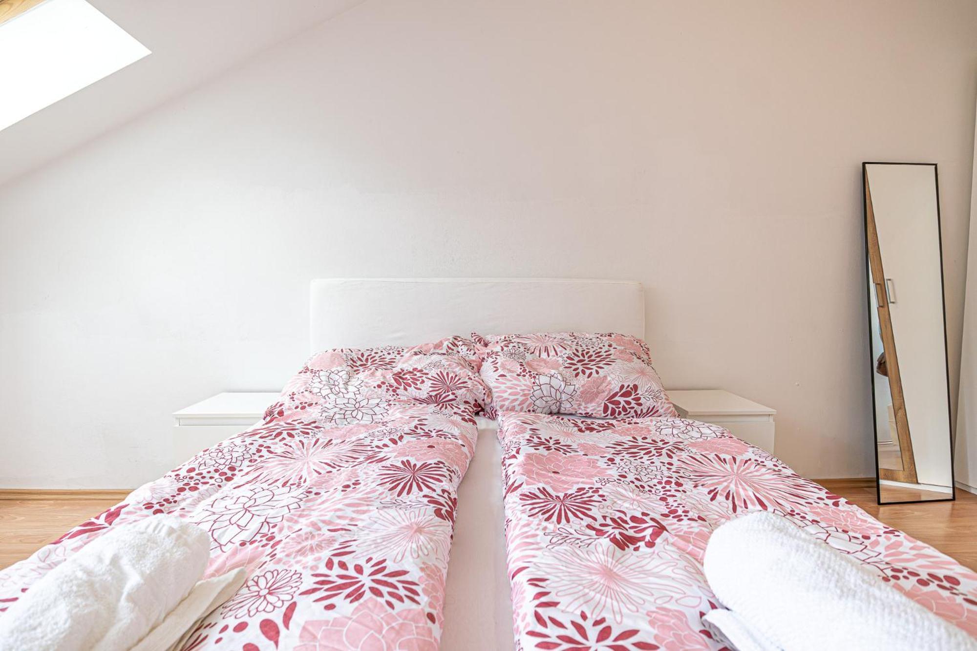 Cozy 1Br Apt Comfortable Design/@ Schoenbrunn เวียนนา ภายนอก รูปภาพ